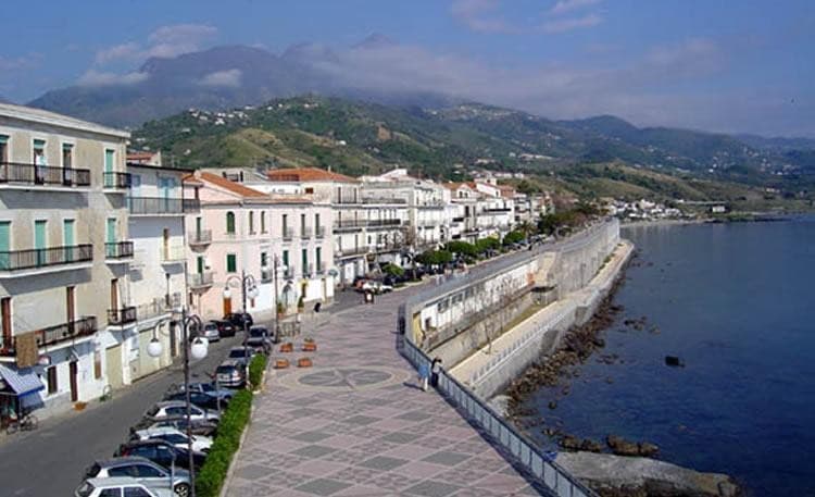 Lungomare Vecchio