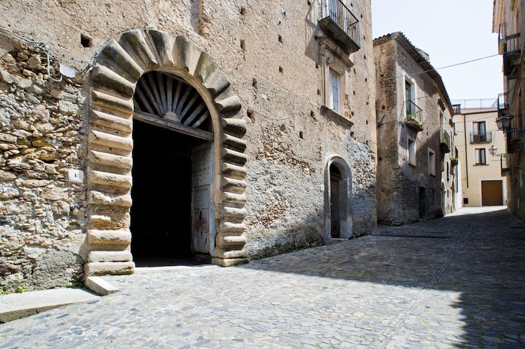 Palazzo Pitellia (o De Ponzio)