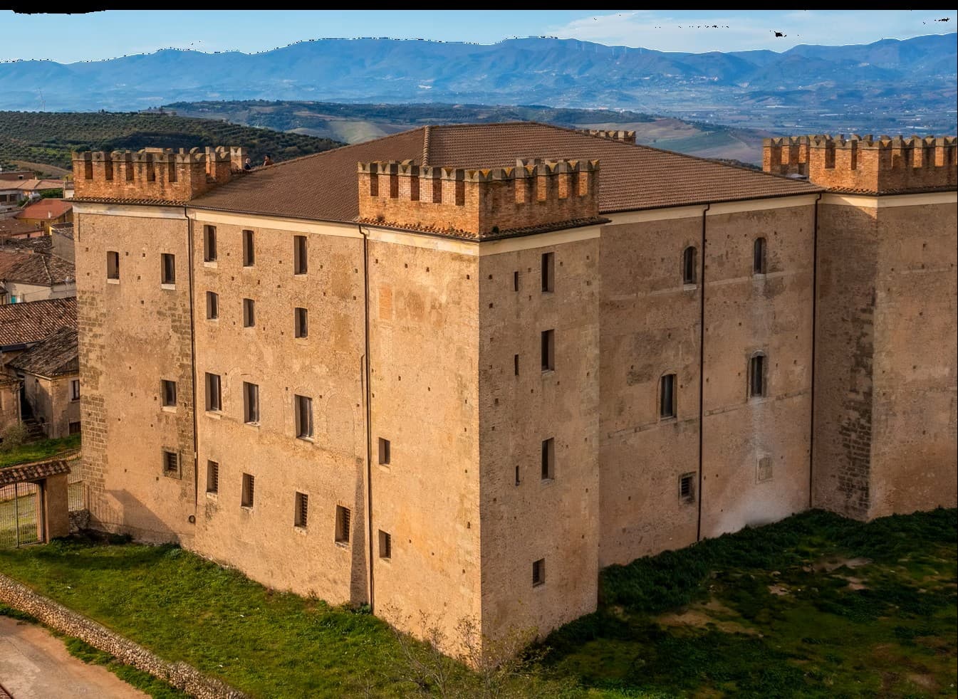 Castello Alarcon, San Lorenzo del Vallo