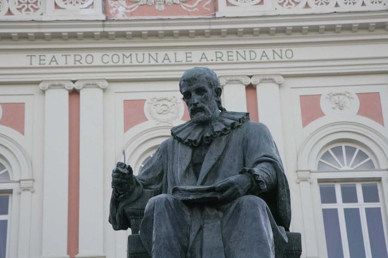 Monumento a Bernardino Telesio